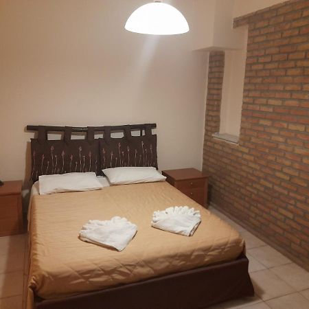 Hotel Iria Beach Exterior photo