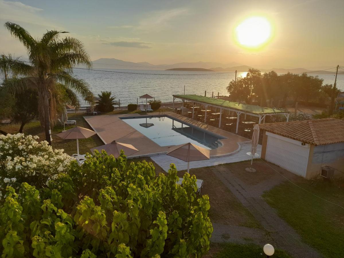 Hotel Iria Beach Exterior photo