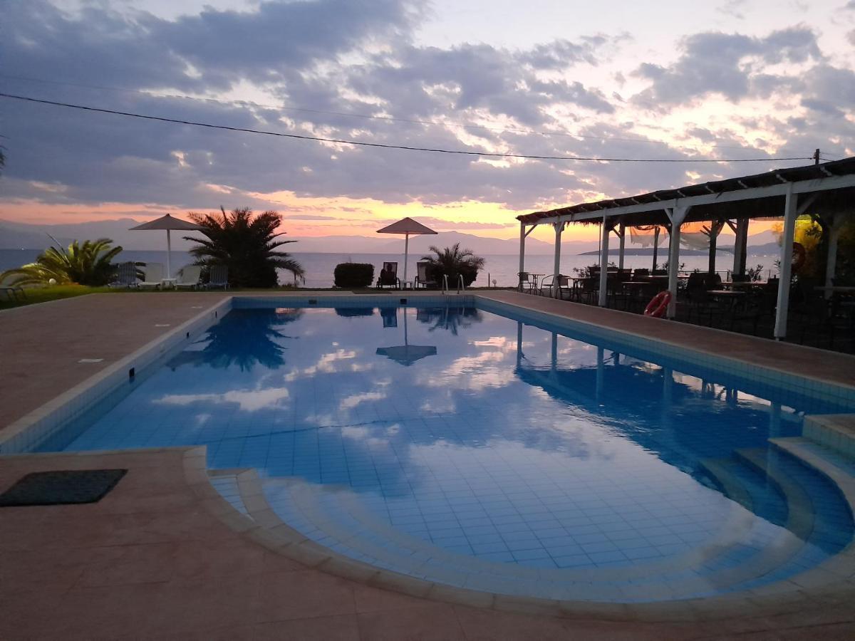 Hotel Iria Beach Exterior photo